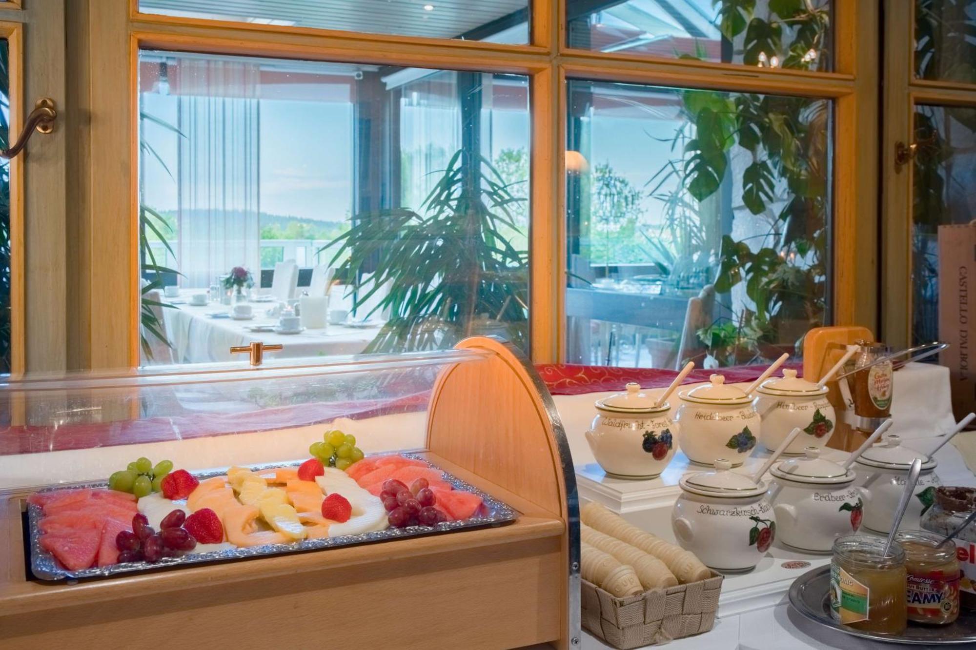 Sure Hotel By Best Western Rhoen Garden Poppenhausen Bagian luar foto