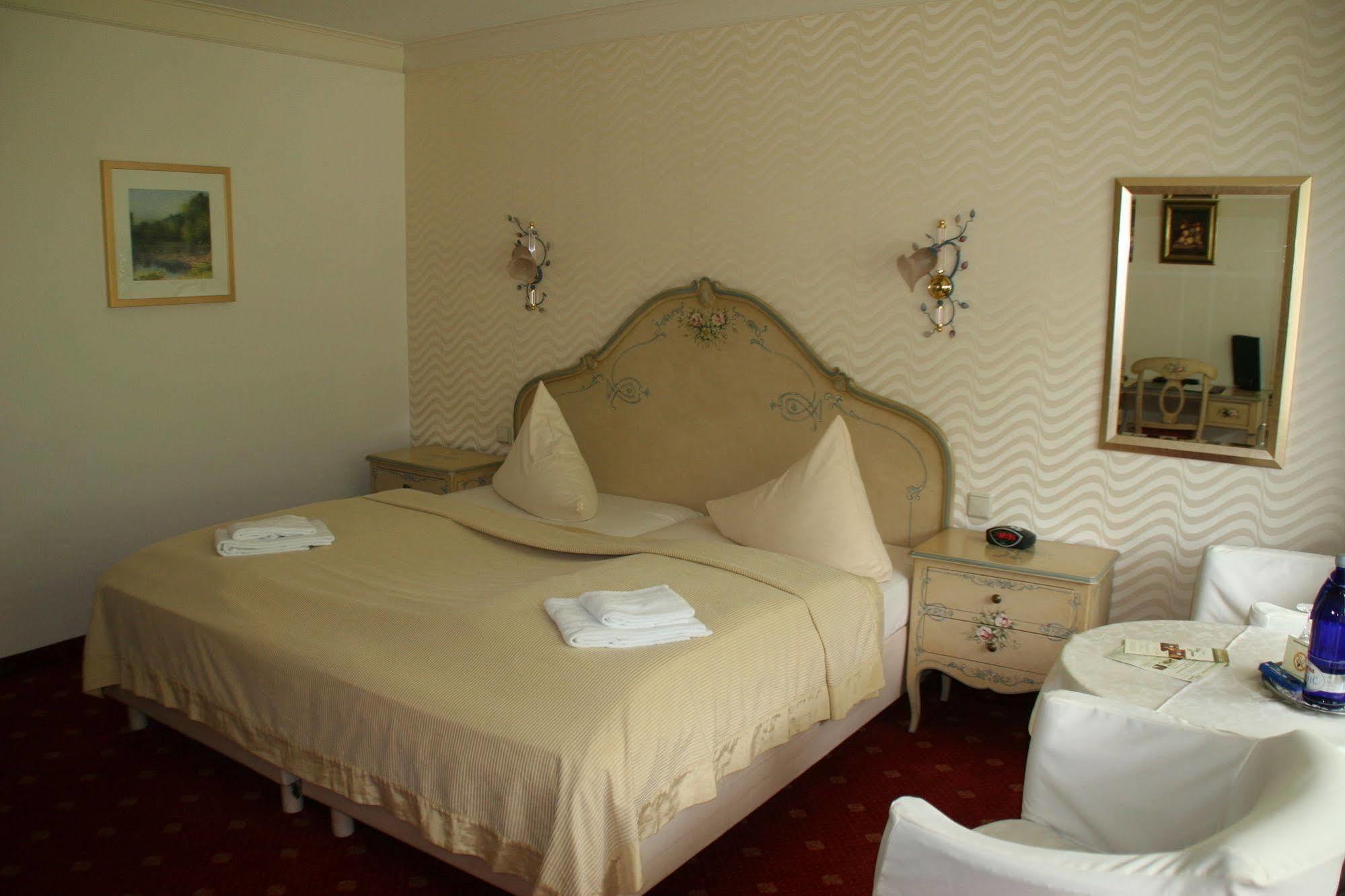 Sure Hotel By Best Western Rhoen Garden Poppenhausen Bagian luar foto